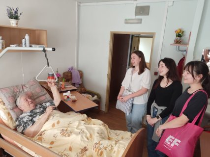 Domov pro seniory v Uherském Hradišti navštívili studenti